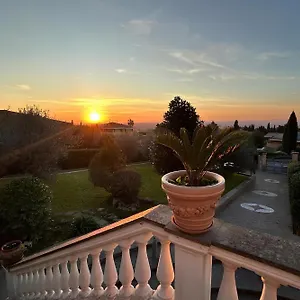 Appartamento Entire In With Parking, Frascati